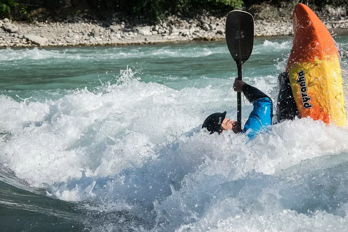 49T-canoe_playboating_durance_48