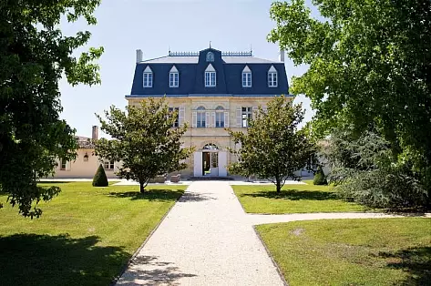 Chateau rental France 