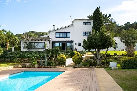Luxury Villa with private pool in Costa Brava 